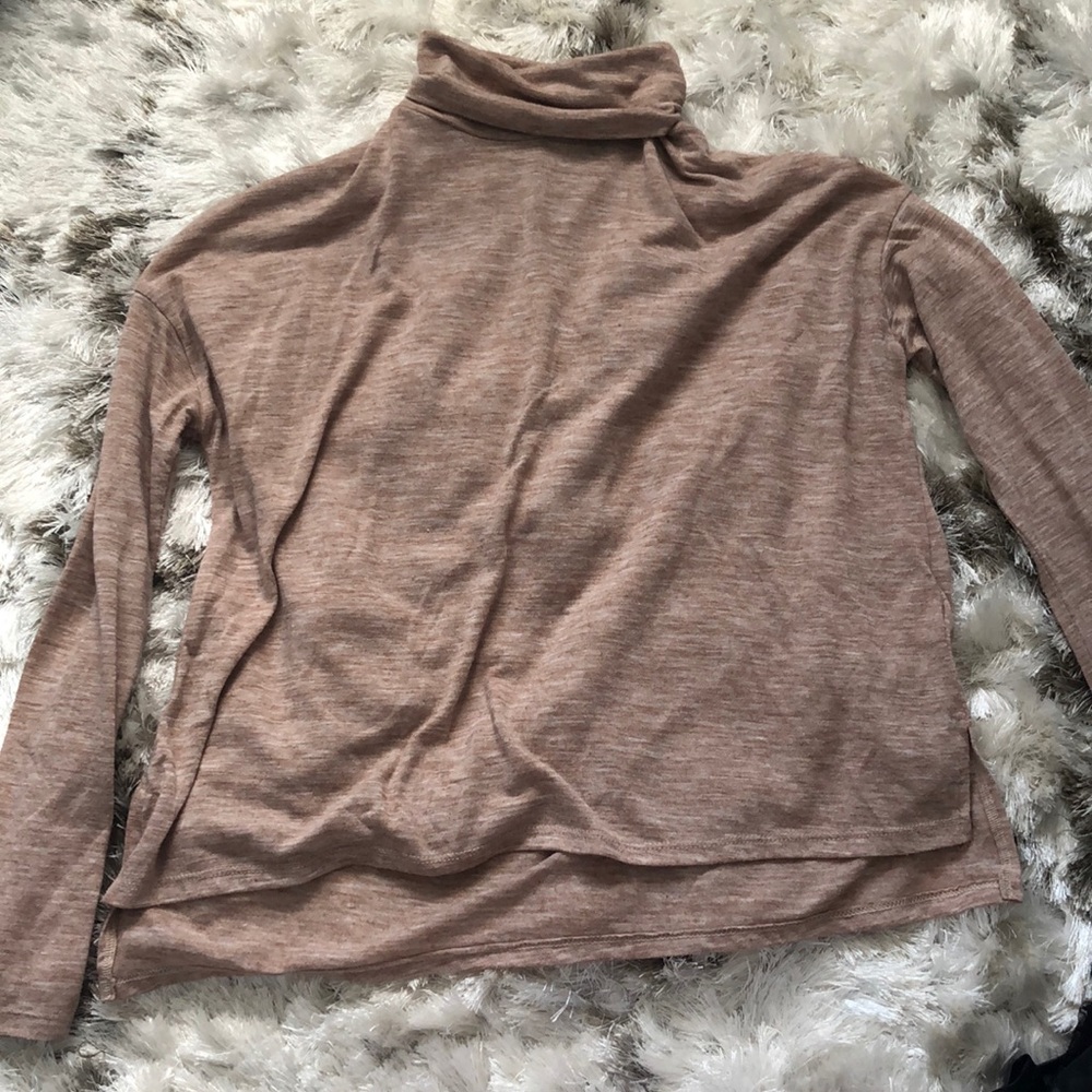 Long sleeve turtle neck